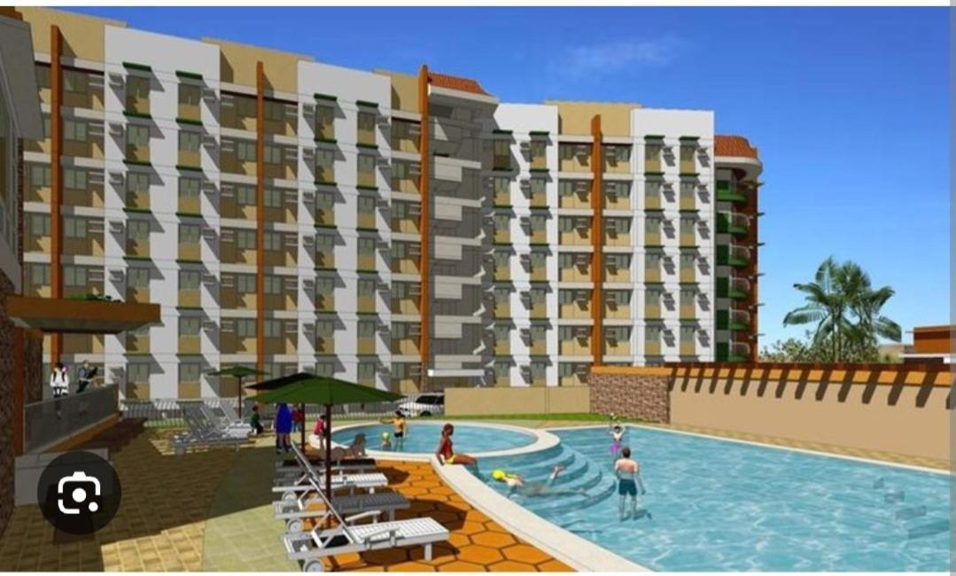 The Lancris Residences, 2 Bedrooms, 1 Bathroom, Living-Room, Kitchen & Pool Is Free Paranaque City Exteriör bild